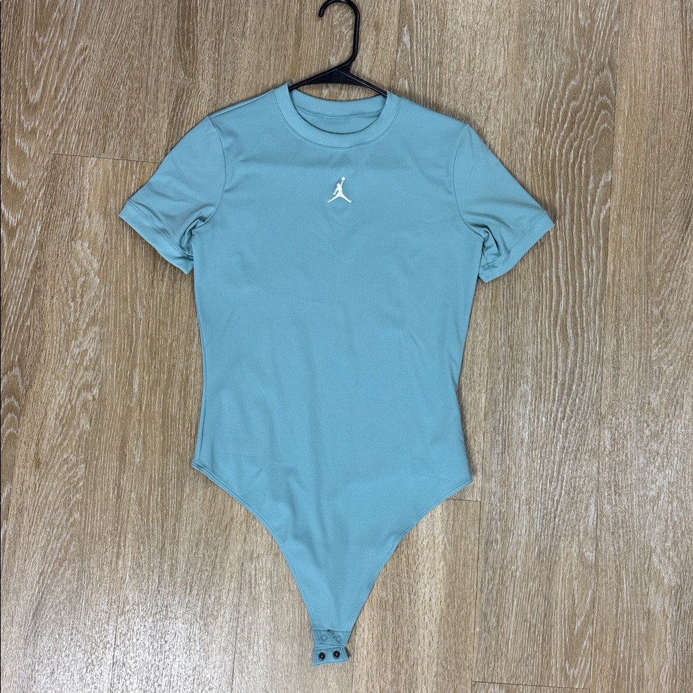 Nike Air Jordan Brooklyn Essentials Bodysuit size Medium - Picture 2 of 10